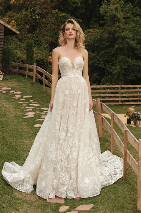 Shop Boho Wedding Dresses In Boise｜aandbé Bridal Shop