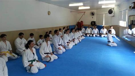 Shokukan Dojô Escola De Karatê Do Shotokan Tradicional