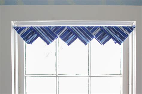 Find the perfect window valance stock photos and editorial news pictures from getty images. No-Sew Window Treatments: Creative Valances from Your Own ...