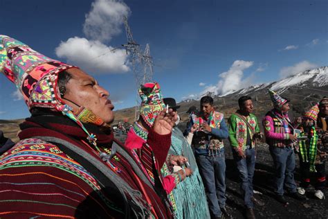 Vestimentas Indígenas De Bolivia Efe Noticias