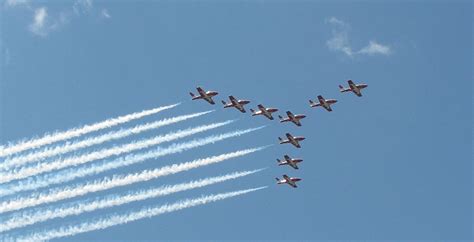 The snowbirds' official purpose is to demonstrate the skill, professionalism, and teamwork of canadian forces personnel. Canadian Forces Snowbirds Airshow coming to White Rock ...