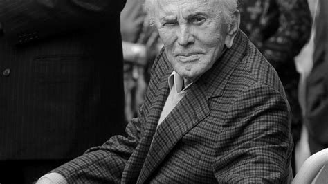 103 évesen Elhunyt Kirk Douglas