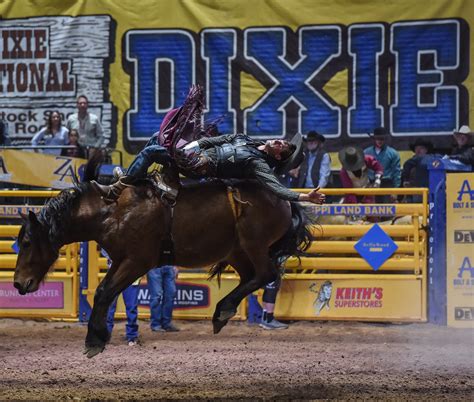 Dusty Rodeo Clown Myers Puts On A Show At Dixie National Rodeo