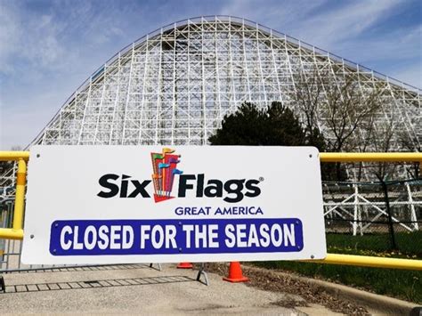 Six Flags Great America Reopening Date Still Uncertain Grayslake Il