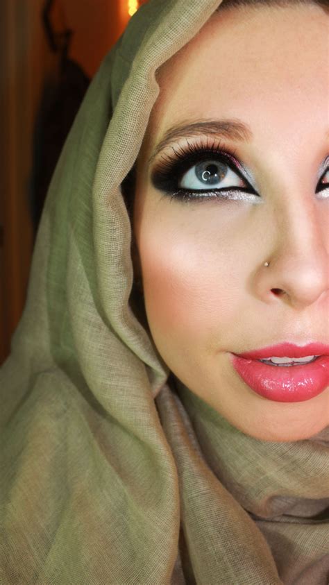 Arabic eyes #makeup #eyeshadow #arabic | Makeup, Makeup tips, Hair beauty