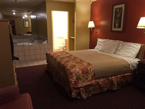 Wildwood Inn Tropical Dome And Theme Suites In Florence Best Rates And Deals On Orbitz
