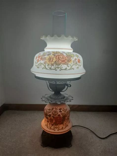 Vintage Quoizel Inc Gwtw Hurricane Table Lamp Wild Rose