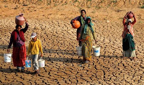 266 Districts In 11 Different States Are Drought Affected In 2015 16 Zee Business