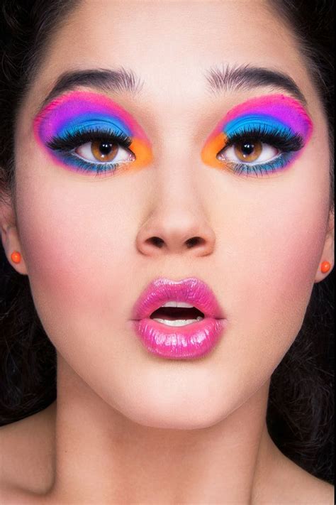 Crazy Make Up Art Of Beauty Beauty Makeup Neon Disco Makeup Artsy Makeup Fantasy Make Up