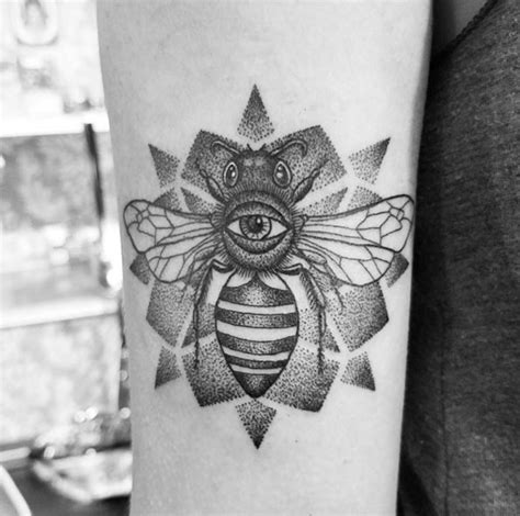 Dotwork Bee Tattoo 1 Tatuaggistyle