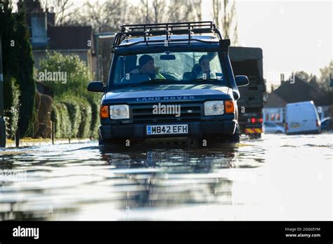 The British Army Give Aid To Residents In Flood Stricken Chertsey