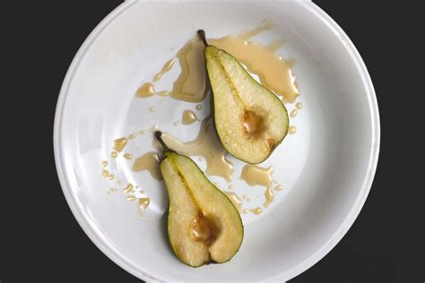 Pears In Butterscotch Sauce A Quick And Easy Recipe