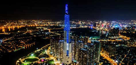 The Remarkable Rise of Landmark 81 in a 30-Second Timelapse - Kiwi in Saigon