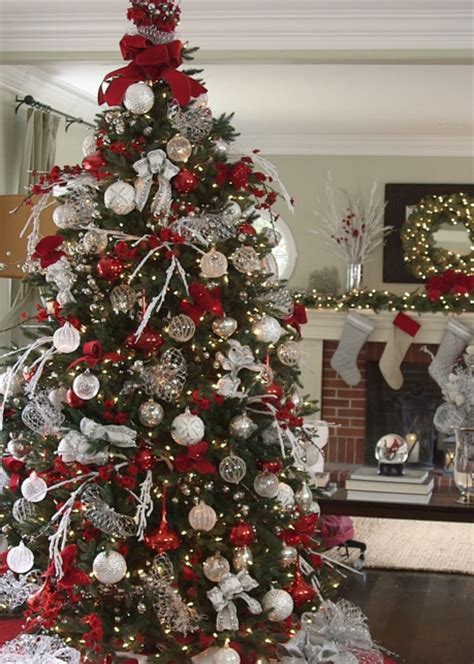 Decorate Your Christmas Tree Like a Pro With These 7 Tips  Balsam Hill