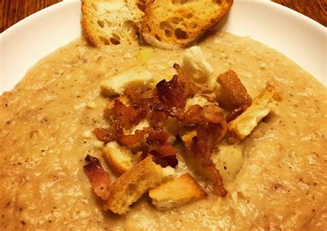 Step By Step Guide To Prepare Ultimate Bacon Potato Leek Soup Delish Food