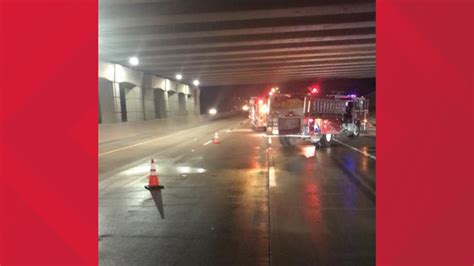 Vehicle Fire Closes Lanes Of I 35 In Lorena