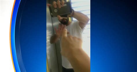 Women To Suspected Peeping Tom Show Us Your Phone Cbs Miami