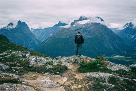 14 Best Hikes In Norway To Put On Your Bucket List Earth Trekkers