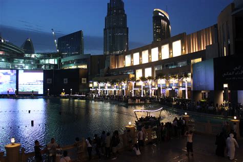 Une Journée Dans Le Plus Grand Centre Commercial Du Monde The Dubaï Mall Voyages Et Compagnie