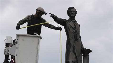 Watch Jefferson Davis Statue Removed In New Orleans
