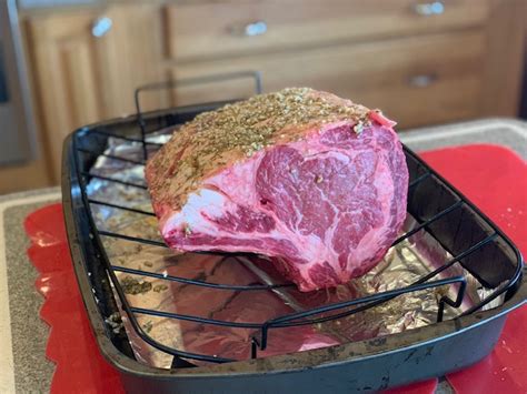 You'll want to remove the roast from the oven when its internal temperature reaches 110º, which for a 5lb roast should take about 1 hour and 30 minutes. Prime Rib Roast - Phil Callihan