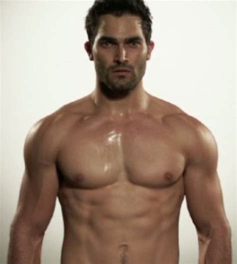 Tyler Hoechlin Weight Height And Age We Know It All