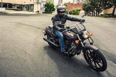 First, the bike's custom styling oozes attitude from it's big front tyre to the blacked out mufflers and other parts that typically wear a chrome coating. 2020 Kawasaki Vulcan® 900 Custom | Kawasaki Yamaha of Reno