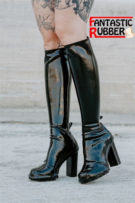 latex boots with block heel model 700 fantastic rubber