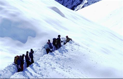 Seventeen Dead And Nearly 150 Missing As Avalanche Hits Annapurna