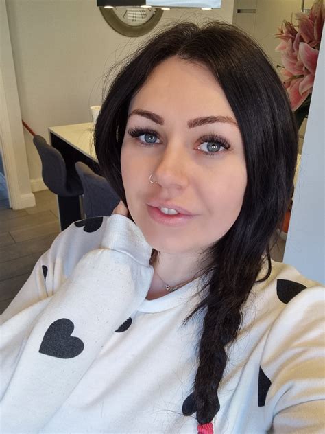 Tw Pornstars Kacie James Twitter Completely Natural Pic So Be Nice 🤭 814 Am 17 Mar 2022