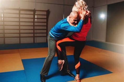 Top Basic Self Defense Moves For Women Top