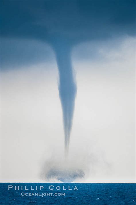 Waterspout Photo — Tornado Over Water Natural History Photography Blog