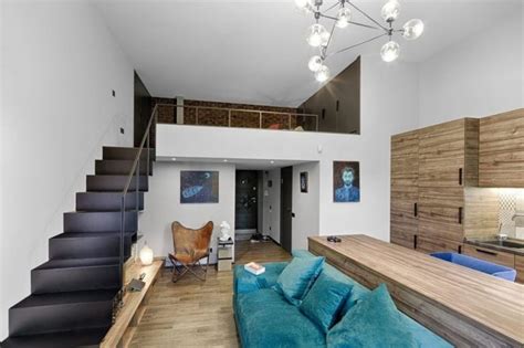 20 Beautiful Mezzanine Living Room Ideas