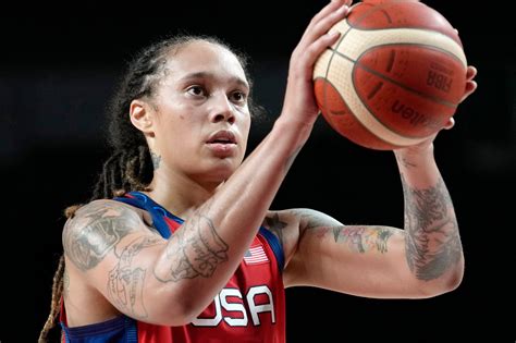 Brittney Griner’s Wife Pleads With Biden To Secure…