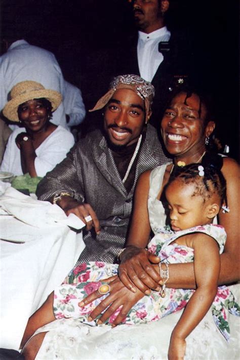 Tupac And His Mother Tupac Tupac Makaveli Tupac Pictures