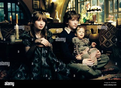 Emily Browning Liam Aiken Hoffman Lemony Snickets A Series Of Unfortunate Events 2004 Stock