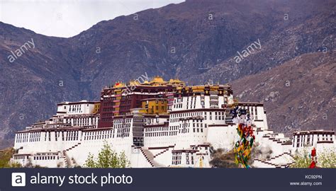 Potala Palace Former Dalai Lama Residence In Lhasa Tibet Stock Photo