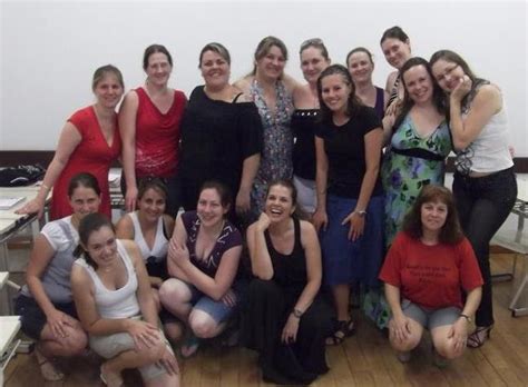 Com isso, a indisciplina escolar pode ser atribuída tanto fatores externos à escola e/ou a fatores que envolvem a conduta do professor, sua prática pedagógica e até no tocante a busca por possiveis soluções, pontuamos que escola precisa oferecer ao aluno o desejo de aprender, isto coloca em. Educação Musical: Término de Curso de Extensão "Como ...