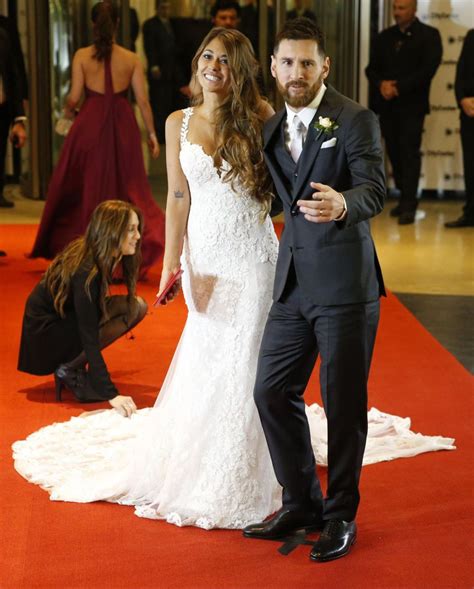 Antonella roccuzzo gave birth to a the couple's first child, a boy named thiago. ANTONELLA ROCCUZZO with Lionel Messi at Wedding Reception ...