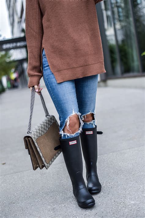 How To Wear Hunter Boots This Fall Womens Fashion Trends Fall