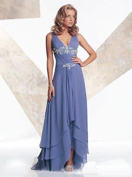 Thee mother of the groom should wear a dress that coordinates with the bride's mother. Beach Dresses For Mother Of The Bride | Seeur