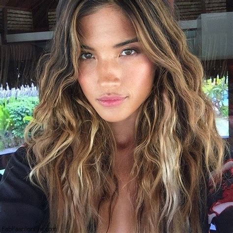 Perfect Beach Waves On Long Hair With Honey Color And Highlights