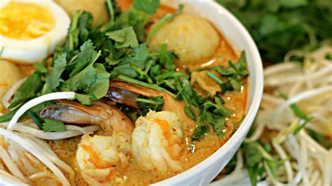 Coconut Curry Seafood Laksa Recipe Malaysian Food Youtube