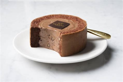 The site owner hides the web page description. 讓甜點控心動的比利時巧克力慕絲!7-ELEVEN x GODIVA推時尚「黑巧克力慕絲蛋糕」 - LaVie 設計改變世界