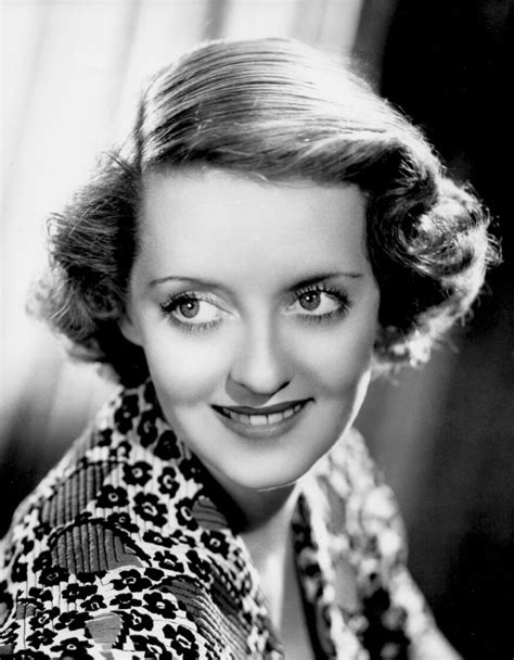 Bette Davis Golden Age Of Hollywood Hollywood Glamour Classic Hollywood In Hollywood