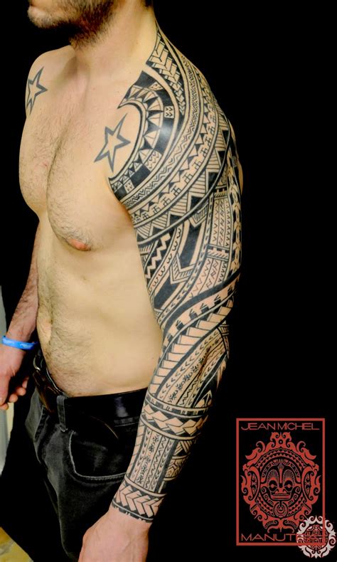 Western tattooing has embraced these tribal cultures and reinterprets them in a melting pot, a mixture of. Tatouages polynesiens et nordic : Samoa borneo polynesian ...
