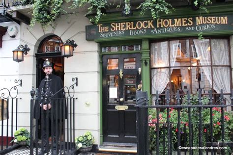 The Sherlock Holmes Muséum 221b Baker Street