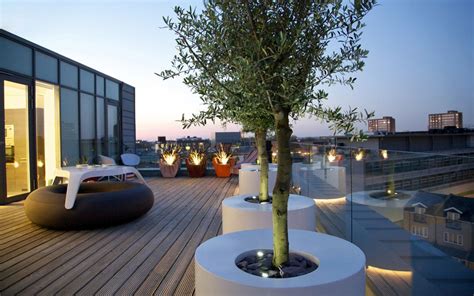 Glass pool design on the roof terrace give unique character to the architectural interiors with glass walls. Bespoke roof terrace design | Mylandscapes modern roof ...