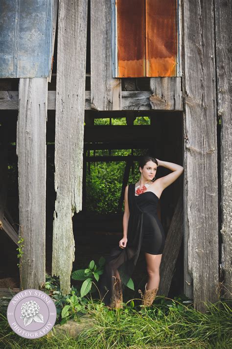 Senior Portraits Summer Rustic Barn Little Black Dress Nc Ashley