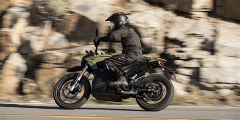 Zero Motorcycles Unveils Its 2018 Lineup With New Faster Charging And